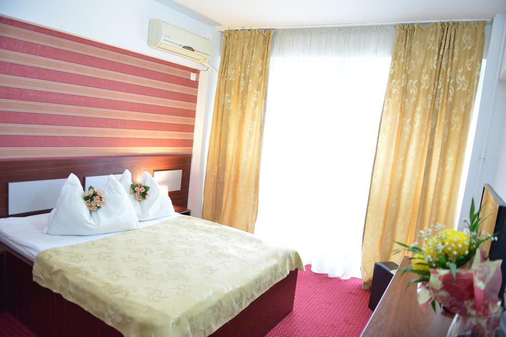 Hotel Valahia Targoviste Exterior photo